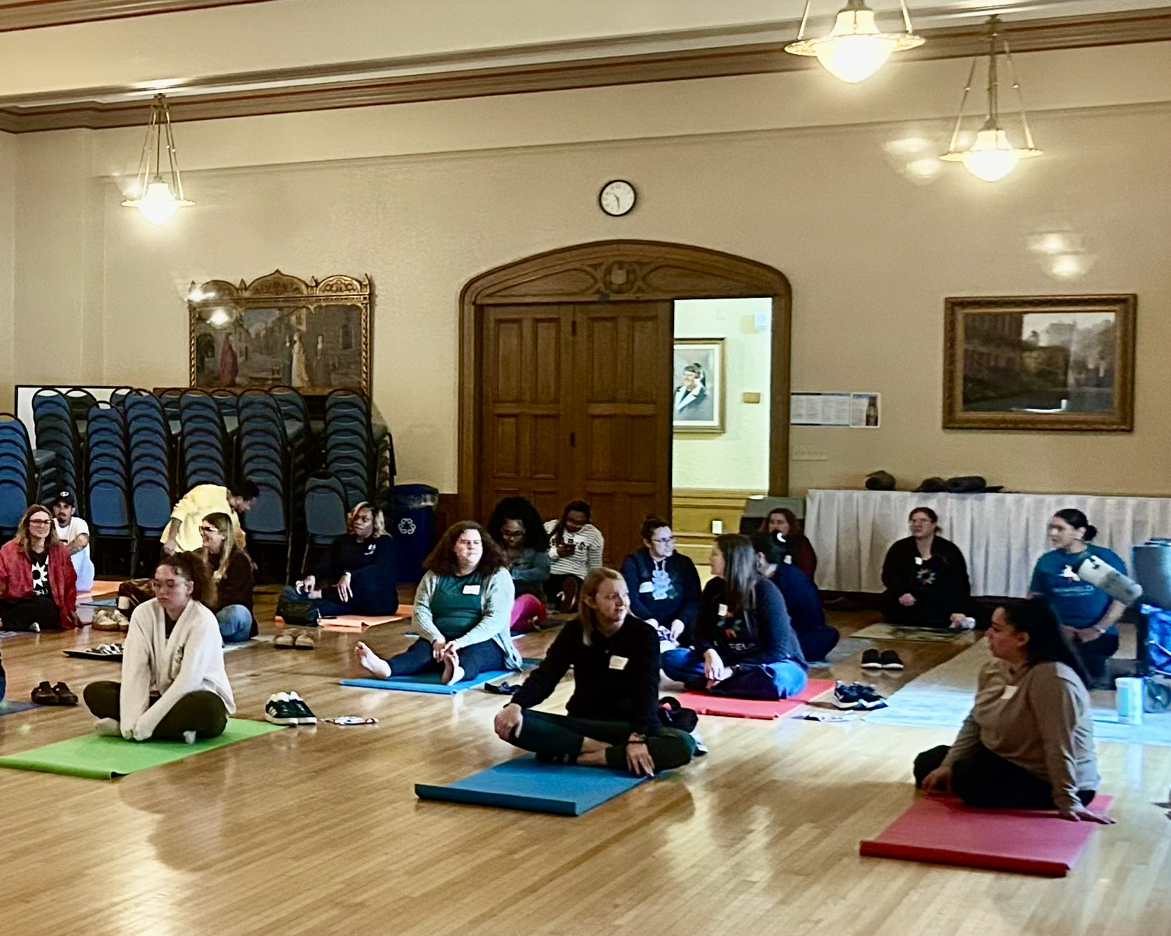 yoga crop
